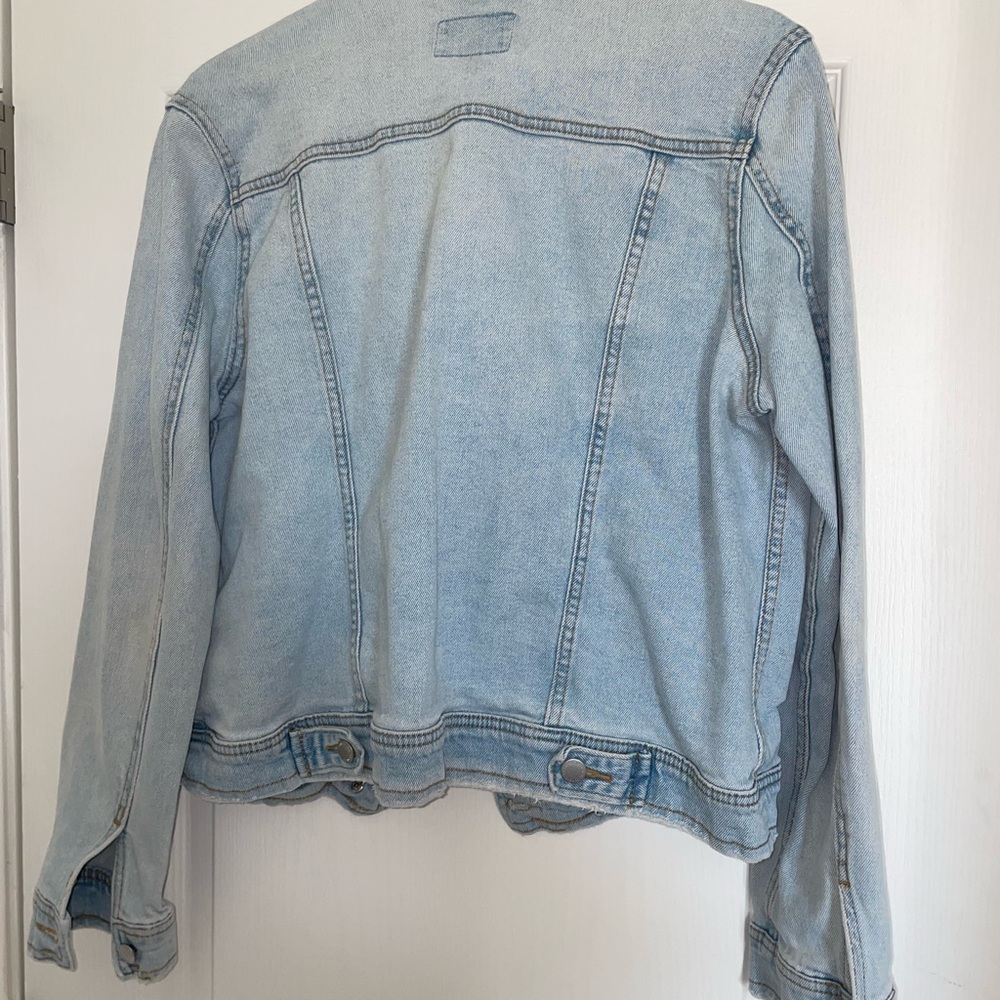 Universal Thread Blue Jean Jacket Classic Style - Picture 2 of 4